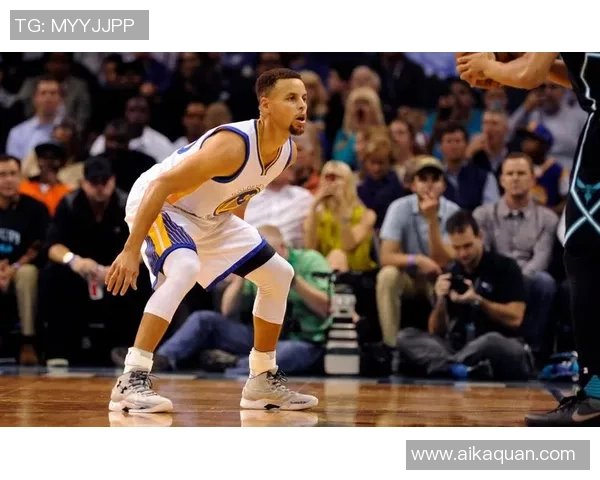 模仿帝如何通过模仿足球明星的技巧与风格赢得观众的喜爱与关注 模仿帝如何通过模仿足球明星的技巧与风格赢得观众的喜爱与关注